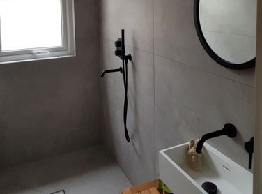 bathroom plumbing London